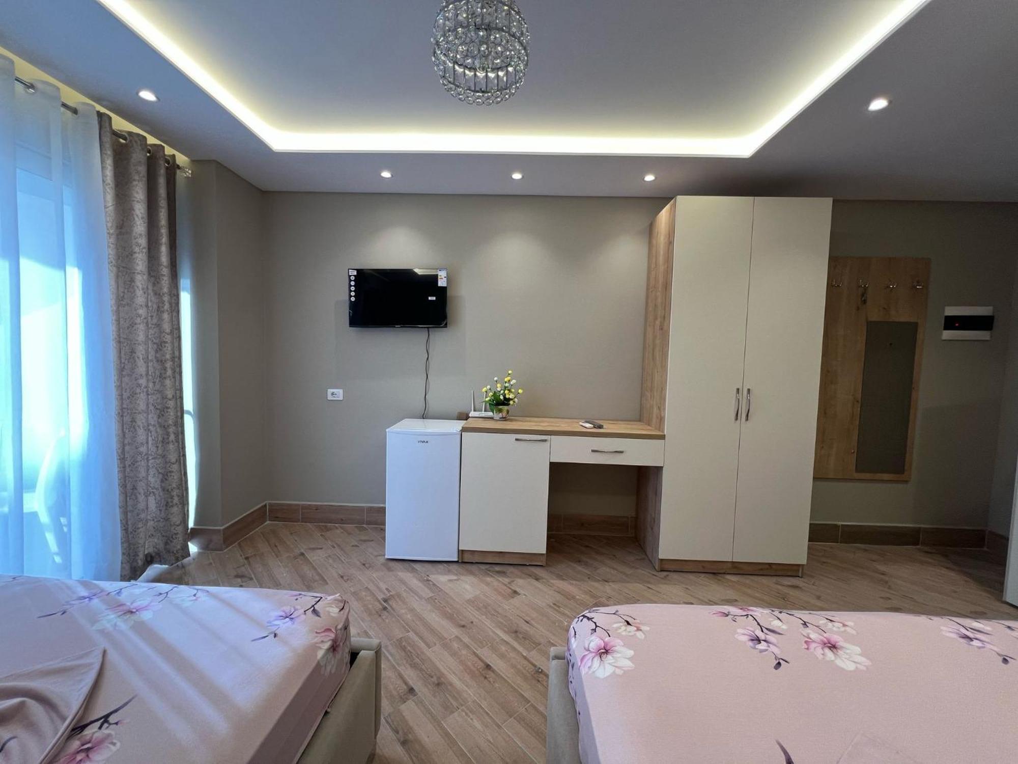 Armando Apartmán Golem (Tirana)